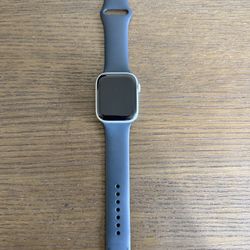 Apple Watch (45mm)