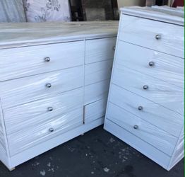 New compressed wood bedroom set dresser available in white. Black. Gray. Expresso. Cherry colors