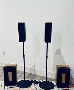 SONOS  BOOKSHELF SYMFONISK SPEAKERS WITH STAND