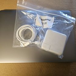 Apple Macbook Pro i7 32gb Ram 500gb SSD Drive 2.3ghz 13" Screen Great Condition 2020
