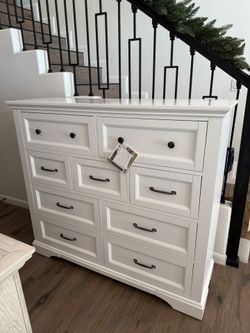 Gentleman’s Chest / Dresser  New 