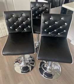 Bar stool