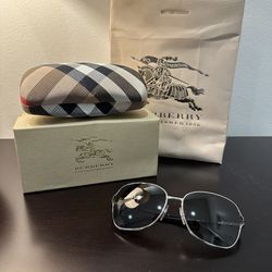 Burberry Sunglasses - Unisex