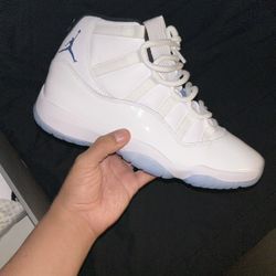 Jordan 11 Legend Blue