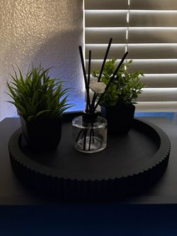 Black Round Decorative Tray with Scalloped Edge