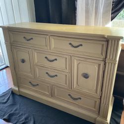 Stanley Furniture Dresser 