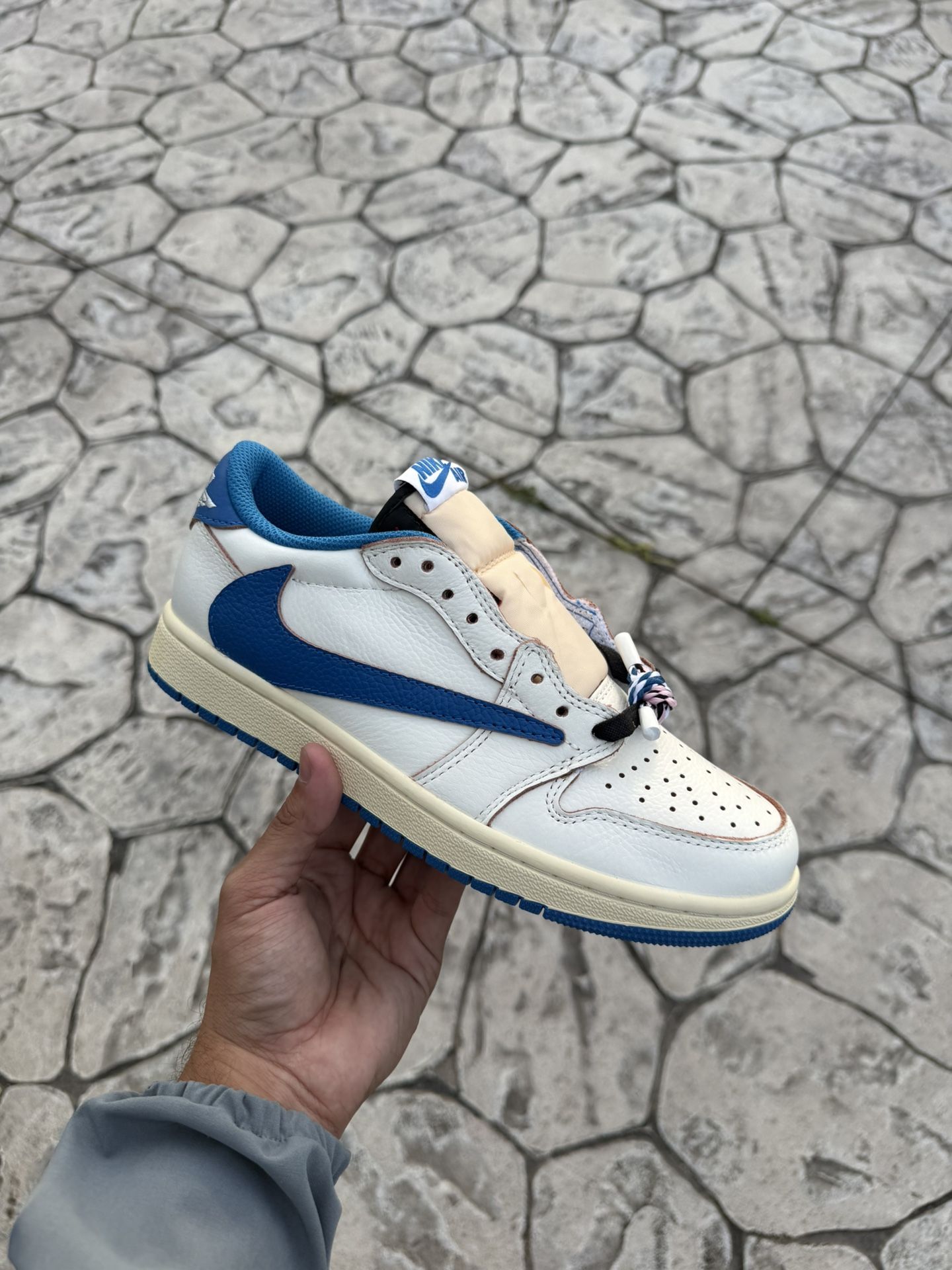 Air Jordan 1’s Low Travis Scott " Military Blue "