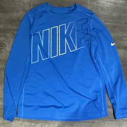 Nike XL boys Long Sleeved Shirt