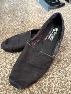black Skechers BOBS Plush - Peace & Love canvas slip-on flats Sz.8.5