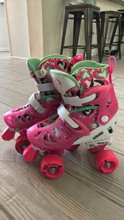 Pink girls roller skates