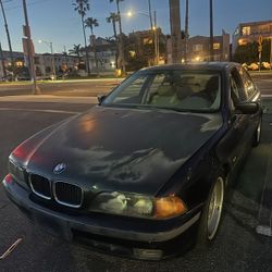 1999 BMW 528i