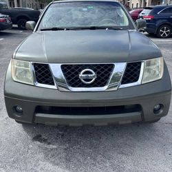 nissan pathfinder 2005