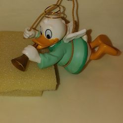 Donald Duck Christmas Ornament