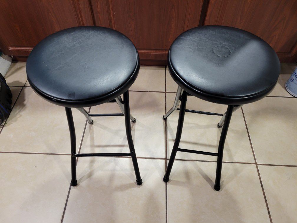 2 Metal Chair Stools