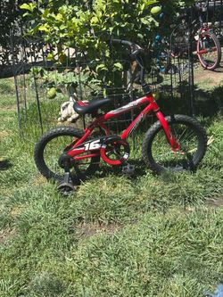 HUFFY 16 INCH ROCK IT BIKE