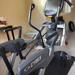 Cybex Arc Trainer Elliptical Machine E3 View Console – Commercial Quality