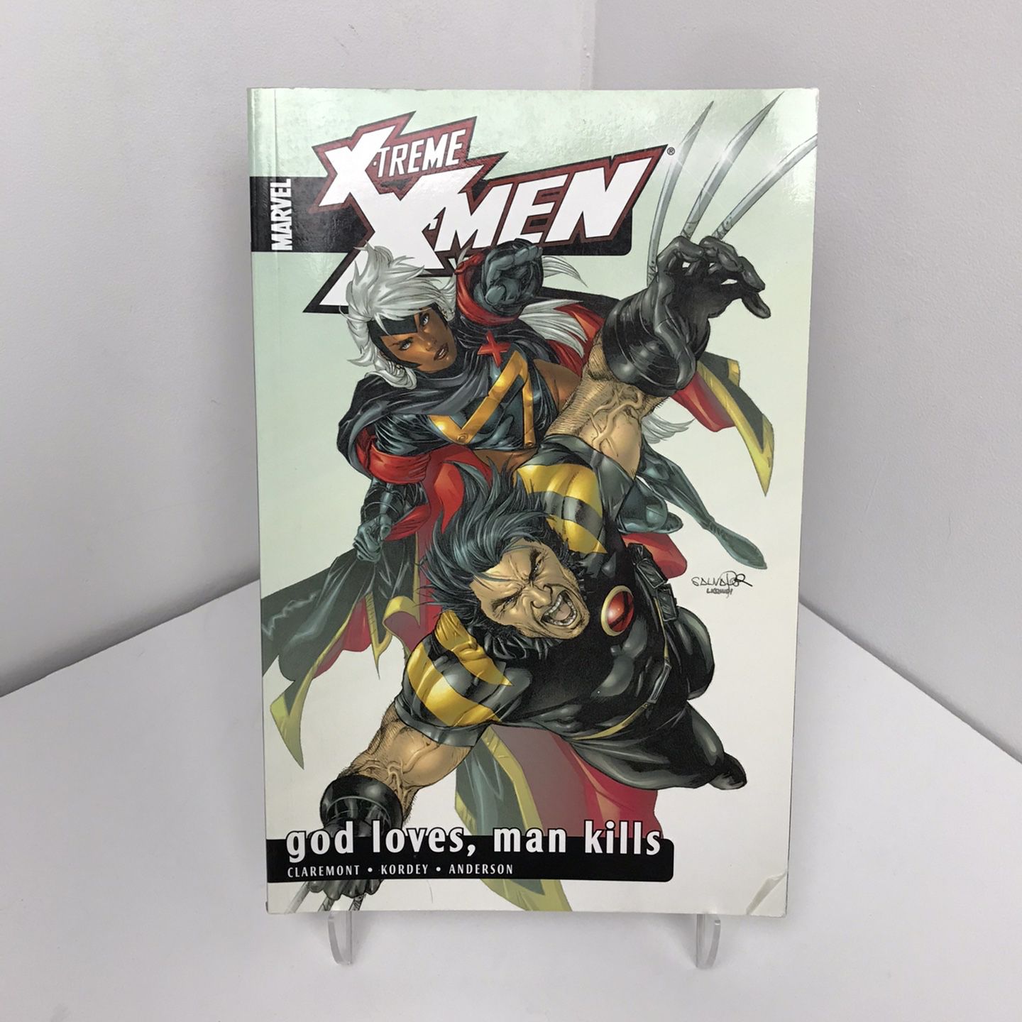 Xtreme X-men “god loves, men kills” Comic Book