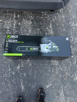 Brand new chainsaw