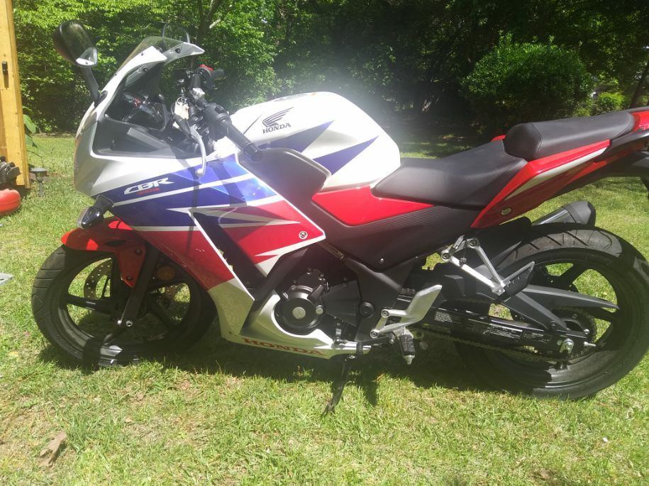 2015 CBR 300r