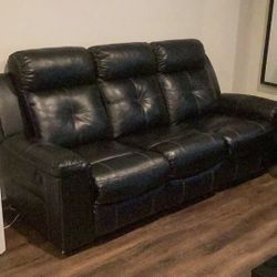 Sofa loveseat recliner