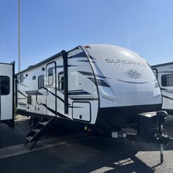 RV 28 Feet! (Big Bunks)