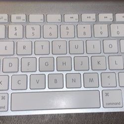 Apple Wireless Keyboard In Good Condition 