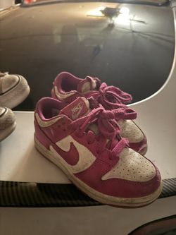 Nike Fuscia Pink 11c $25