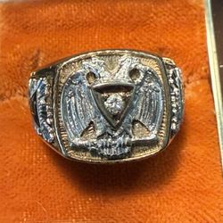 32nd Degree Scottish Rite Masonic Ring - Size 10