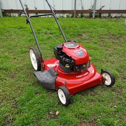 Push Lawnmower: Craftsman 