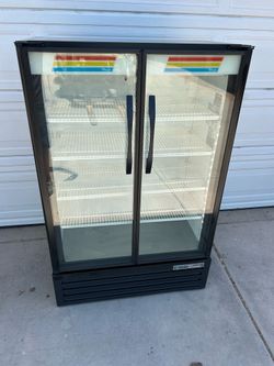 True Glass Door Merchandiser Refrigerator (2025)