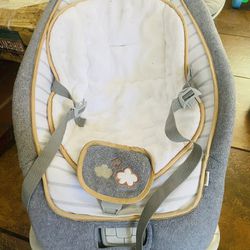  Ingenuity Baby Rocking Seat
