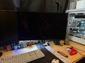 Asus XG32UCWMG Gaming Monitor (4K/32”/ 240HZ/ Glossy OLED)