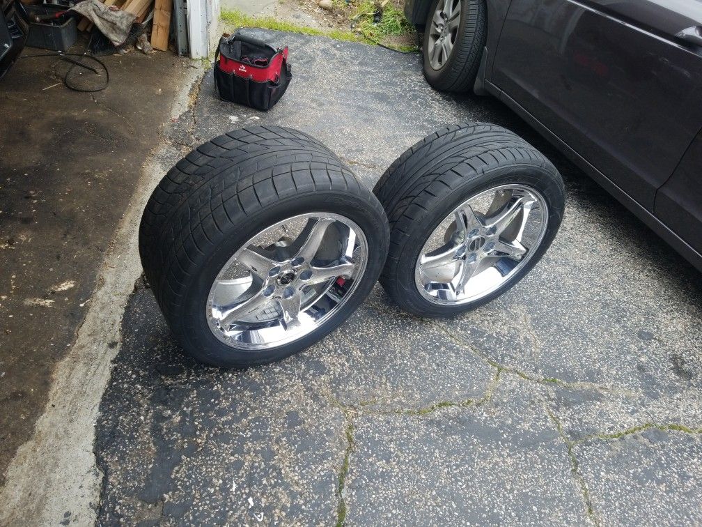 Nitto Tires 315. 45. 17 and Front 245 45. 17