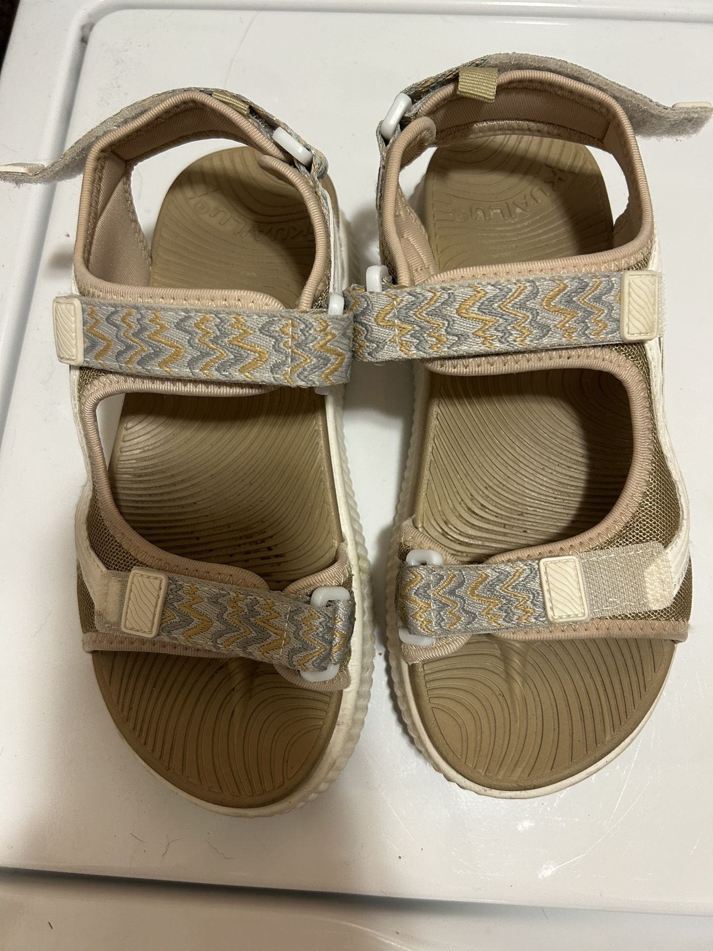 Woman’s Sandals