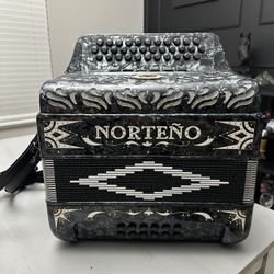 Acordeón norteño
