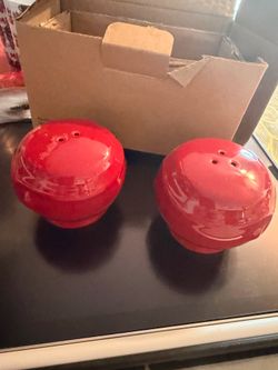 Princess House pavilion red berry salt and pepper shaker set of 2