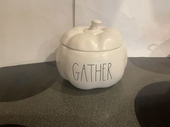 Rae Dunn Holiday Pumpkin Container