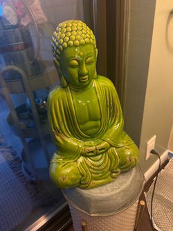 Buddha statue