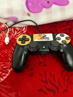 PS4 controller