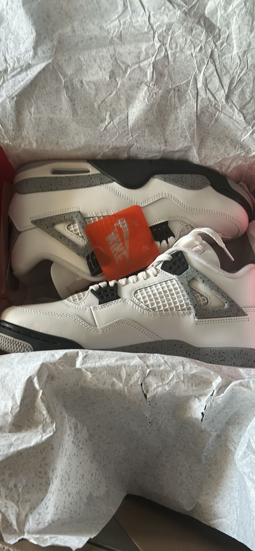 Jordan 4’s White cements