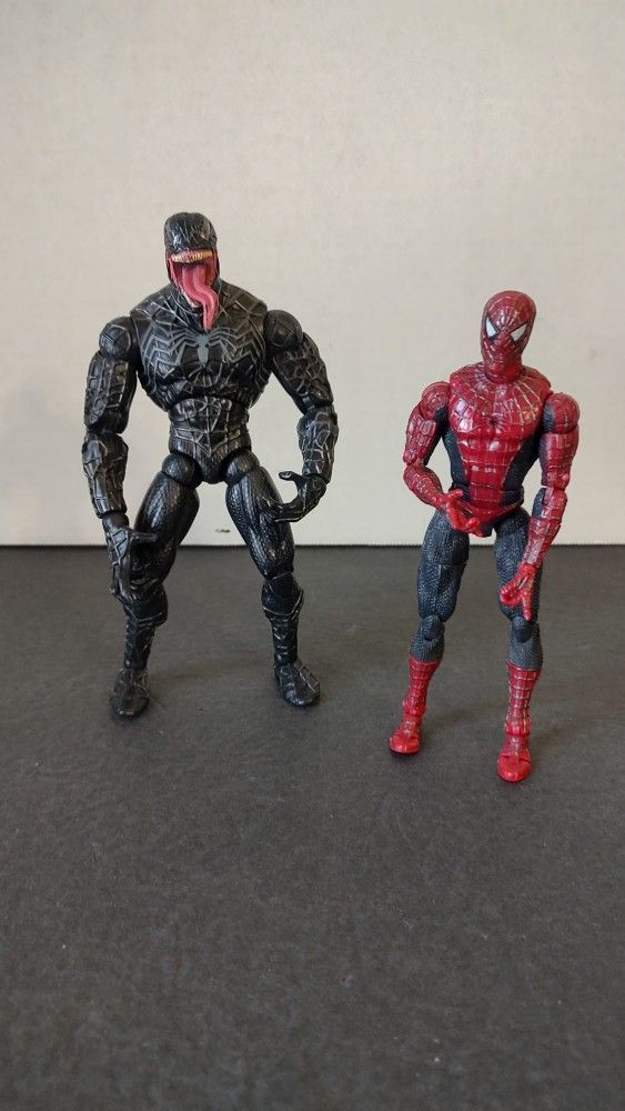 MARVEL TOYBIZ SPIDERMAN 3 MOVIE VENOM AND SPIDERMAN ACTION FIGURE