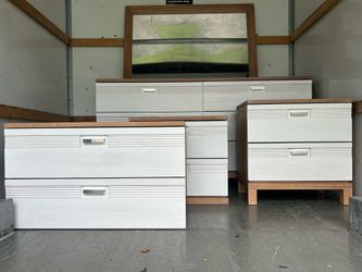 4 piece dresser set w/mirror