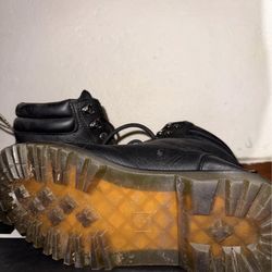 Dr. Martens Boots – Black Chunky Boots