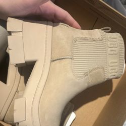 Ugg Chelsea Boot