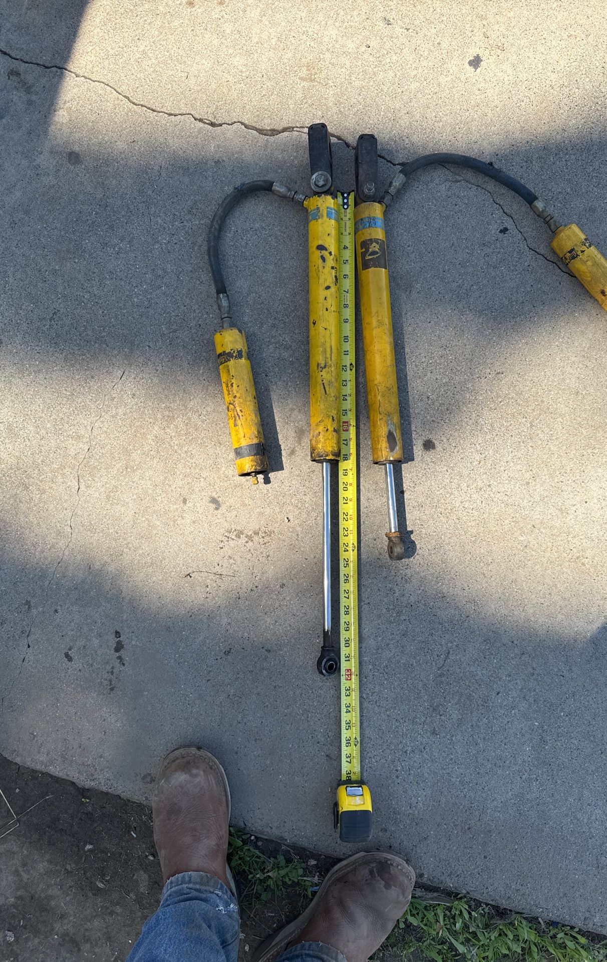 2 Bilstien 7100 Shocks 