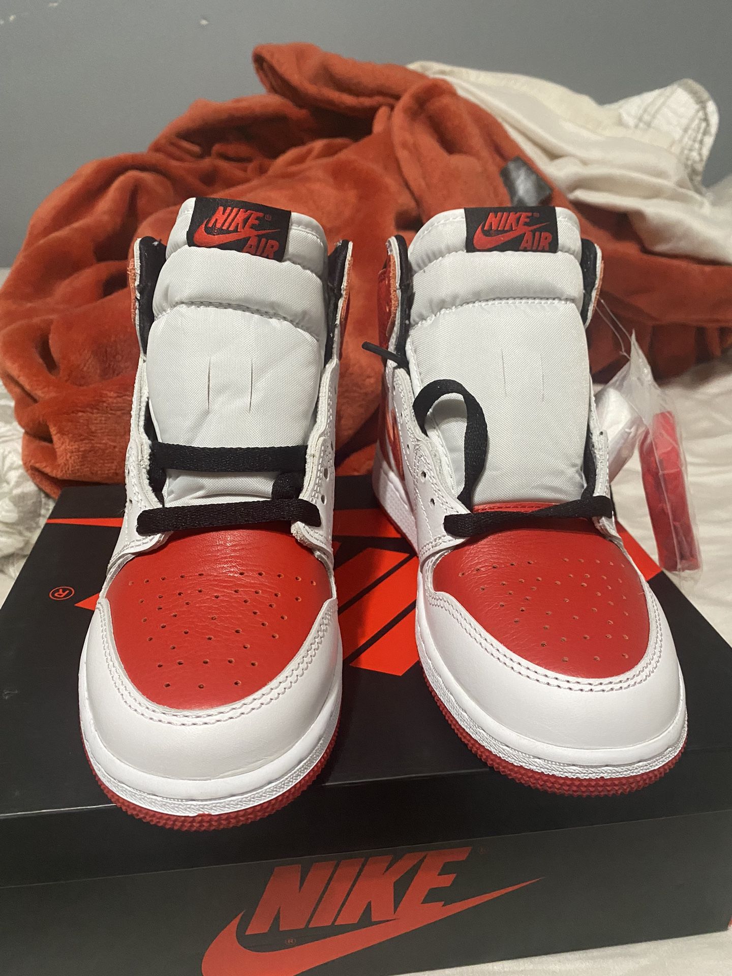 Heritage Air Jordan 1 Retro High OG Red/ White