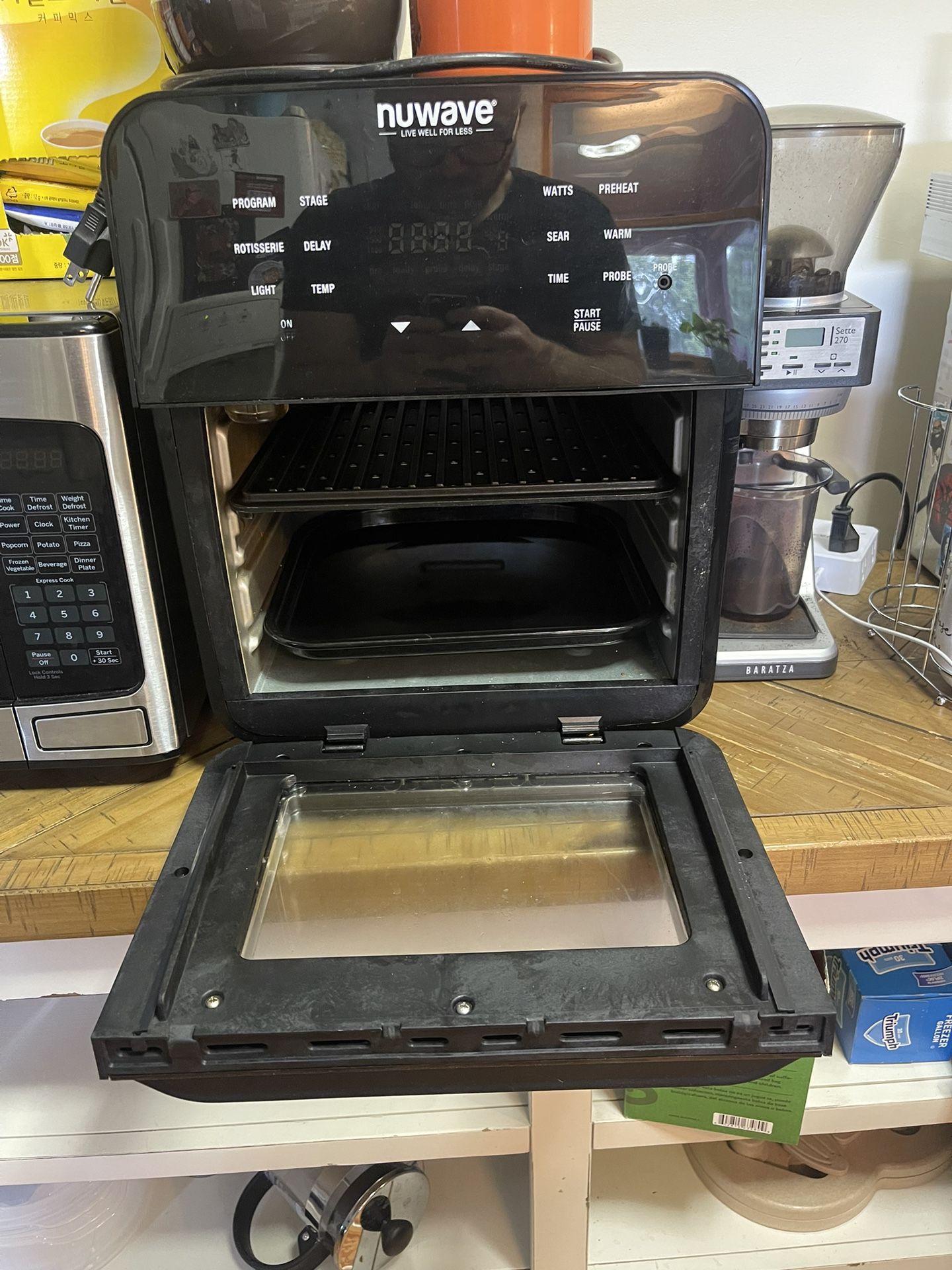 Air Fryer. New Wave Brio.