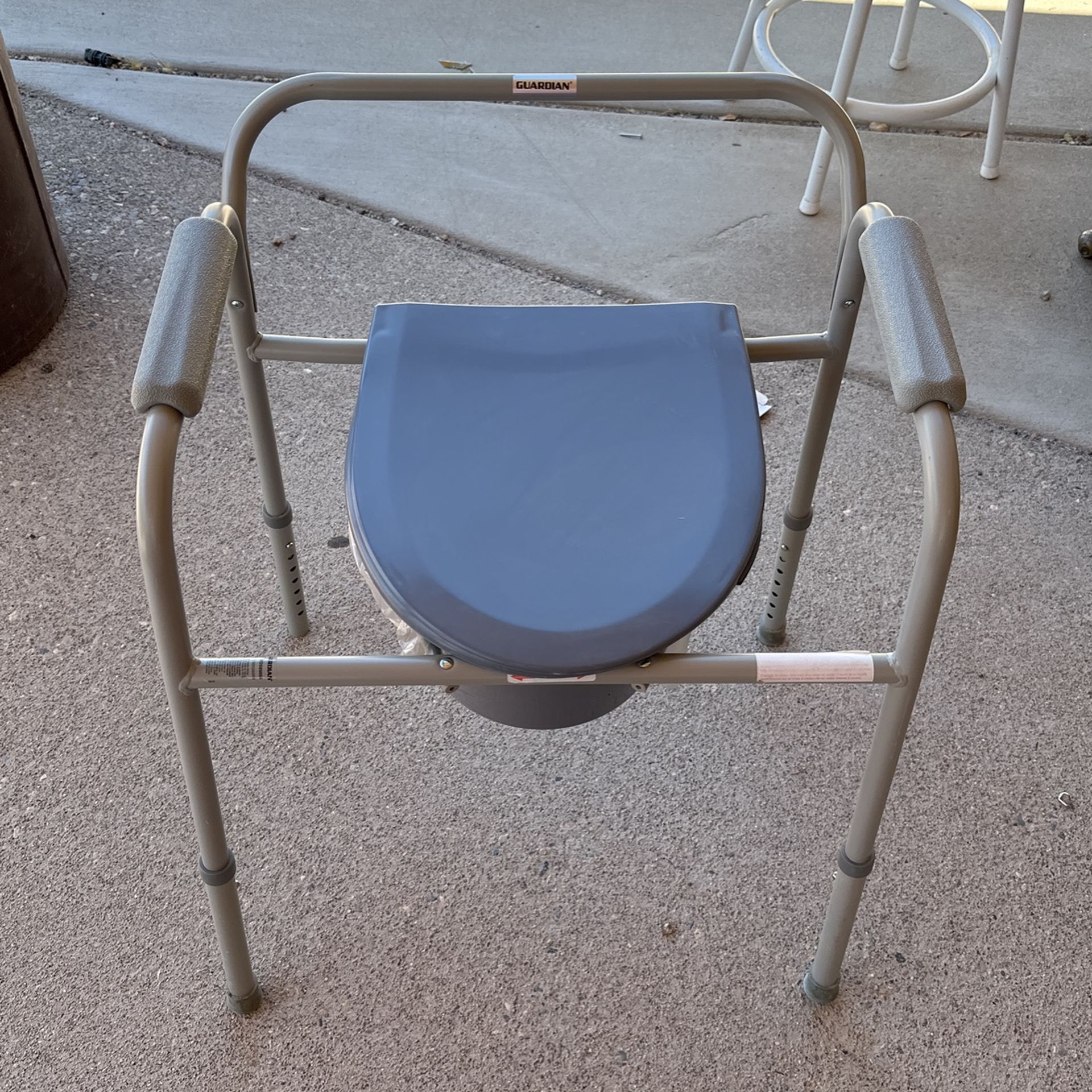Bedside Commode Guardian for Sale in Bullhead City, AZ OfferUp