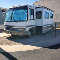2001 Ford RV  - (2 Slide Out)