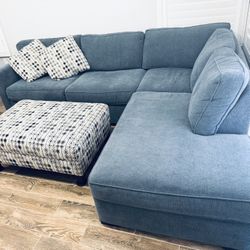 Sectional Couch and Ottoman w/pillows